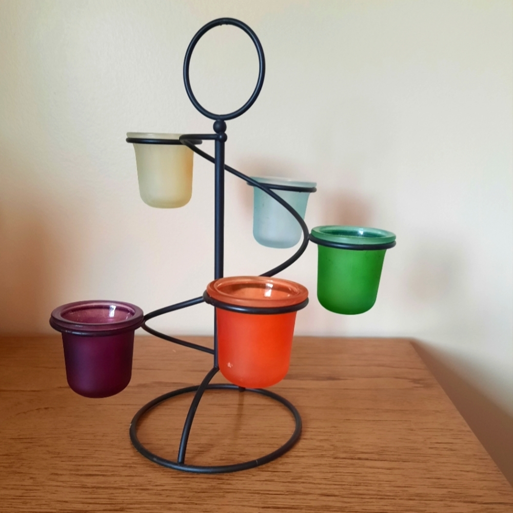 Cute tealight holder